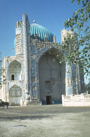[Bild: Die alte Moschee von Balkh]